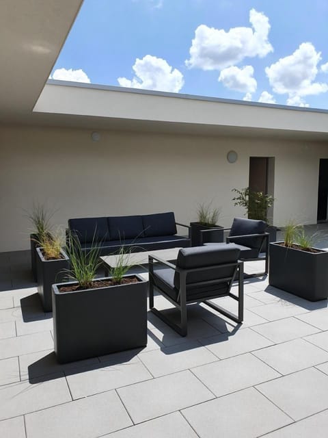 Lounge in the atrium