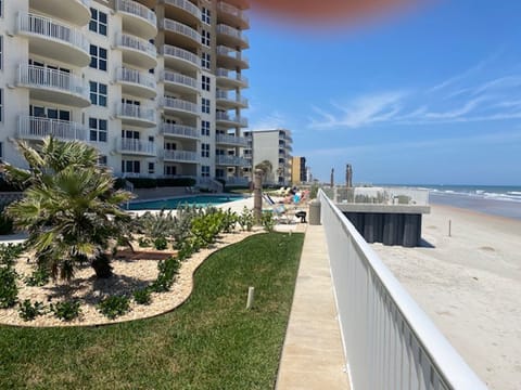 Beach nearby, beach towels