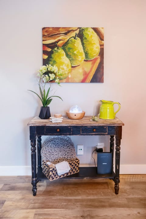 If you are in need of aromatherapy, there are essential oils for you to diffuse.