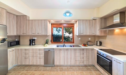 Grand View Villa | HotelPraxis Group