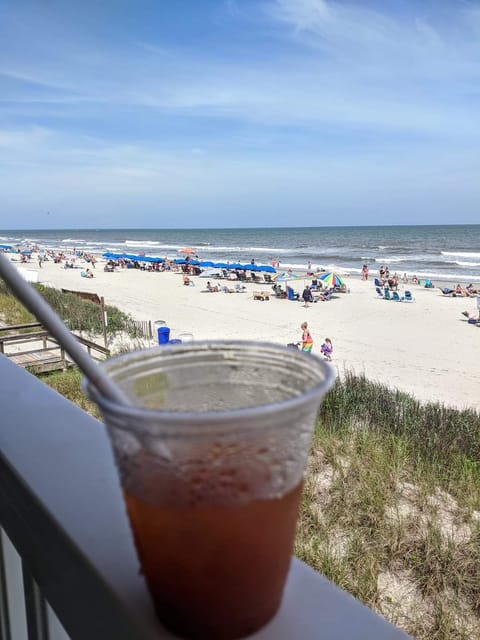 Beach nearby, sun loungers, beach towels