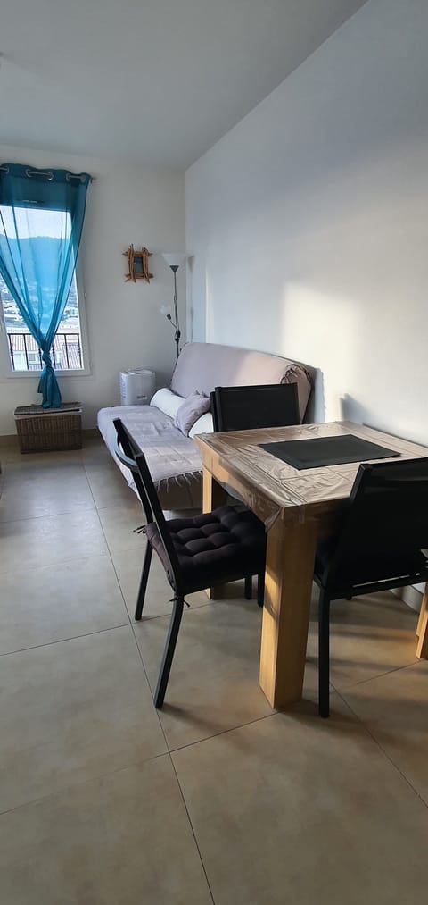 1 bedroom, iron/ironing board