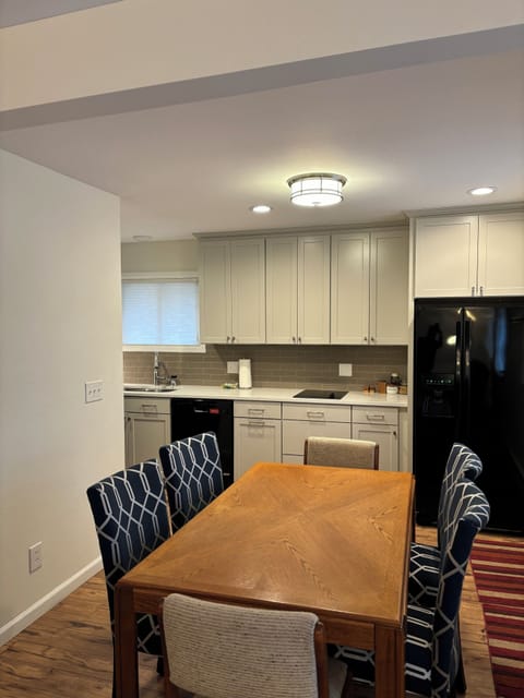 Upper level dining area