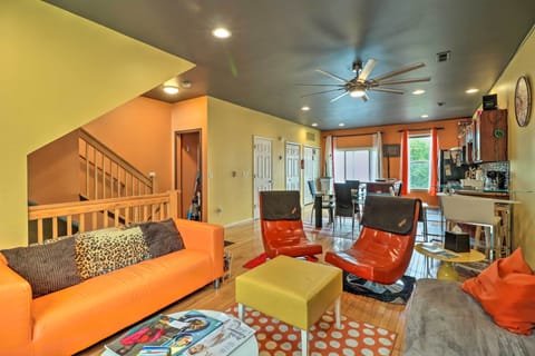 Living Room | Central A/C & Heating | Free WiFi