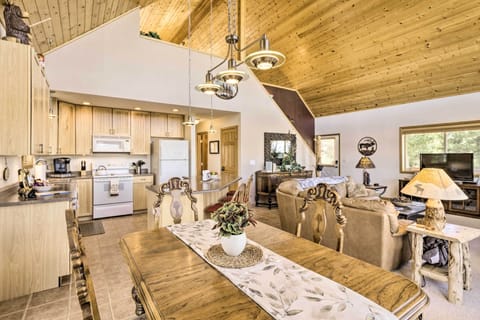 Dining Area | Dishware & Flatware