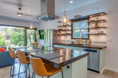 The kitchen is fully equipped!