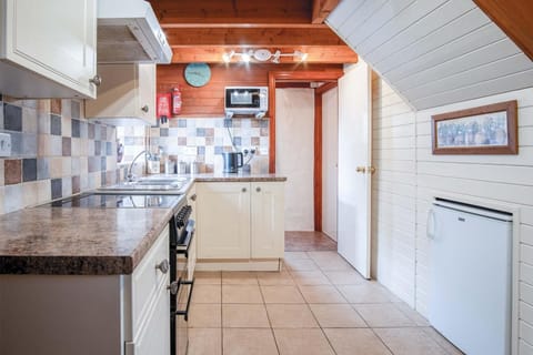 The Granary - 1 Bedroom Cottage - Saint Florence (22427)