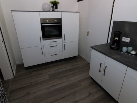 Fridge, oven, dishwasher