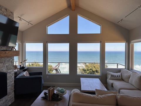 Amazing panoramic ocean views