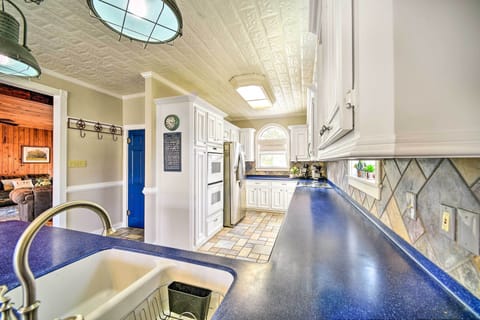 Kitchen | Fully Equipped