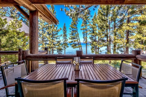 Welcome to Aconcagua, where you'll wine and dine with incredible Lake Tahoe views and stunning sunsets from this second floor balcony.