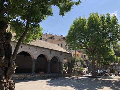 Building Exterior, Outdoor