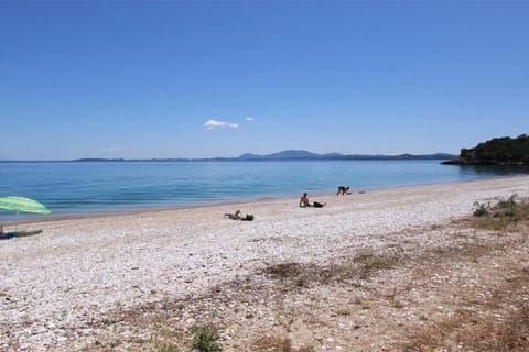 Beach nearby, beach towels