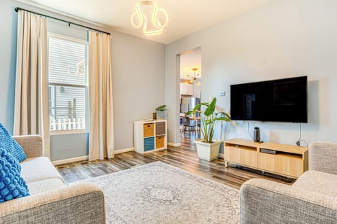 Indianapolis Vacation Rental | 2BR + Loft | 2BA | 1,336 Sq Ft | Stairs Required