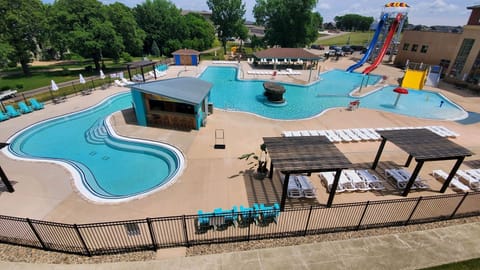 Indoor pool, outdoor pool