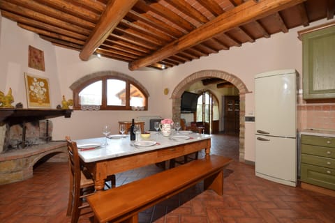 Kitchen with the pranzo area
