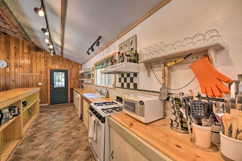 Kitchen | Cooking Basics & Spices | Toaster