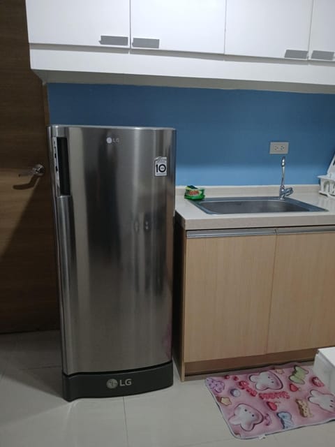 Fridge, microwave, oven, electric kettle