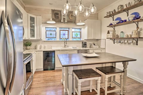 Kitchen | Drip Coffee Maker