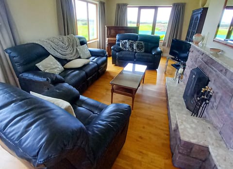 Behy Lodge, Mountain View, Self Catering Holiday Accommodation in Glenbeigh, County Kerry