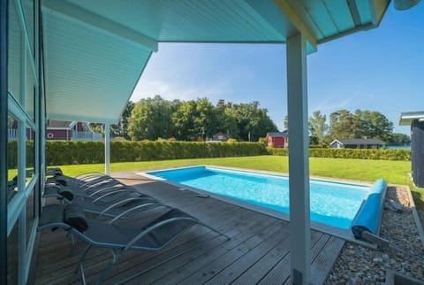 Holiday Home Swimming Pool