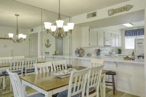 Bright Kitchen Dining are 149 Pismo Shores