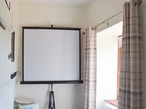 Cinema room | Ty Celyn Farmhouse, Ponthenri, near Llanelli