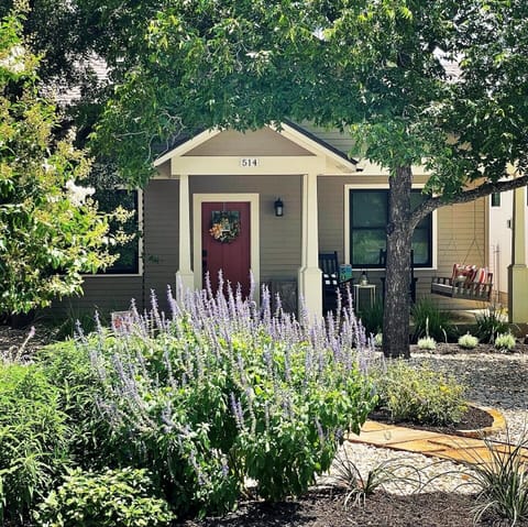 Our cozy little bungalow is ready for guests!