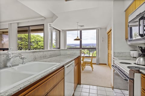 Shores at Waikoloa 307