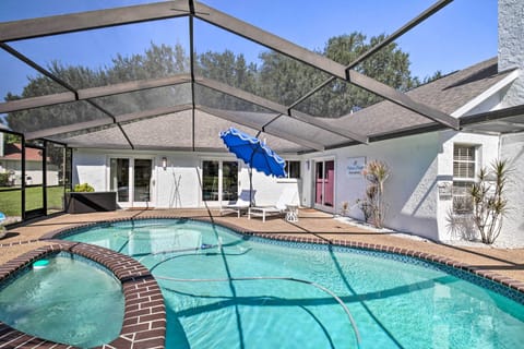Valrico welcomes you to relax in this 4-bedroom, 3-bath home.