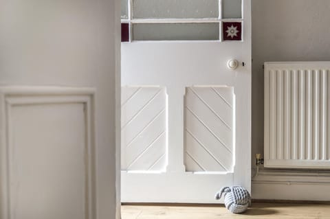 Sandy Retreat - 3 Bedroom Holiday Home - Tenby (912)