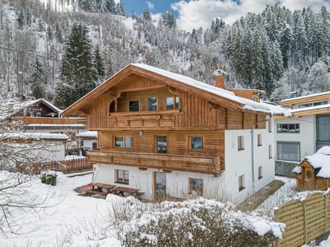 Holiday Home Exterior [winter]