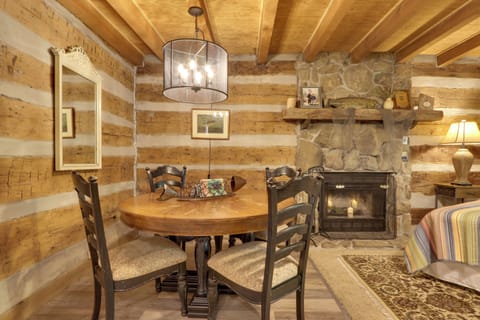 Dining Space | Dishware/Flatware