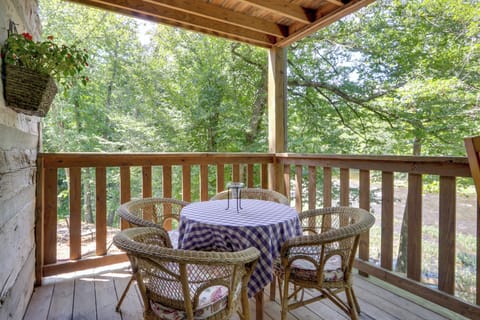 Covered Deck | Outdoor Dining | Rocking Chairs