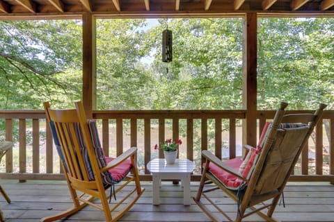 Townsend Vacation Rental | 1BR | 1BA | 500 Sq Ft | Stairs Required