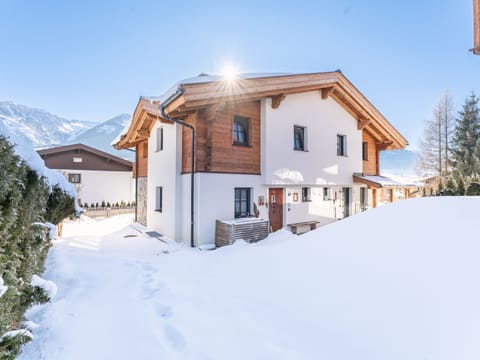 Holiday Home Exterior [winter]
