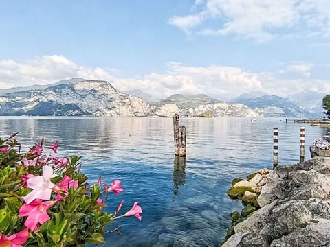 Blue, Sky, Water, Body Of Water, Mountainous Landforms, Mountain, Coastal And Oceanic Landforms, Summer, Cloud, Lake