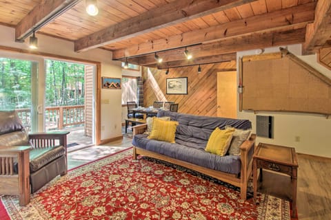 Experience all the White Mountains have to offer from this cozy NH townhome!