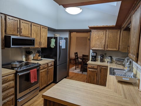 Kitchen view from breakfast nook