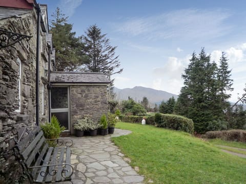 Angelas Farmhouse, Lauragh, Kenmare, County Kerry, Ireland