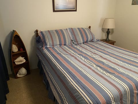 3 bedrooms, free WiFi, bed sheets, wheelchair access