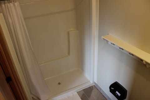 Combined shower/tub, soap, toilet paper