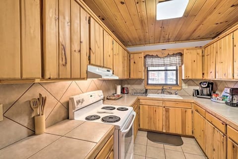 Side B | Kitchen | Well-Equipped | Basic Cooking Essentials Provided