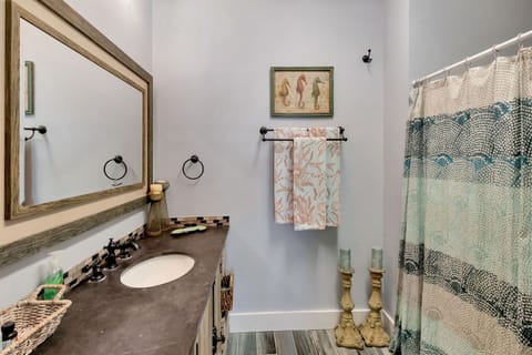 Combined shower/tub, hair dryer, towels, soap