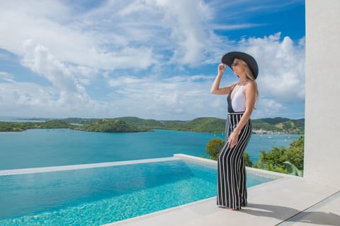 Outdoor pool, an infinity pool