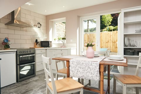 open plan kitchen dining area