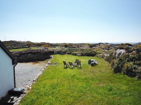 Cnocán Na Cuaigh Holiday Home, Carraroe, Connemara, County Galway