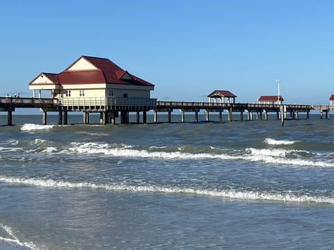 Beach nearby, sun loungers, beach towels