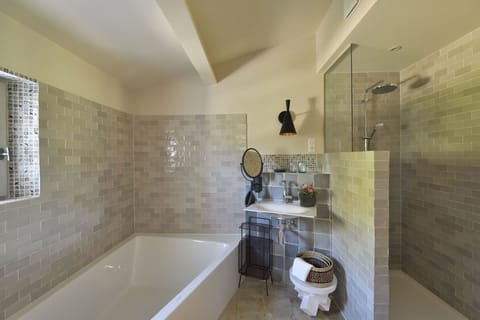 Shower, eco-friendly toiletries, hair dryer, towels