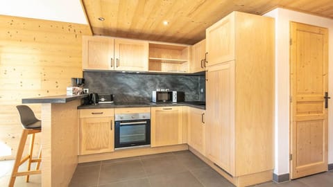 Tuck into a great snack you’ve prepared in your kitchenette.